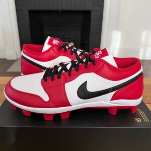 Air Jordan 1 Retro MCS Low Chicago Baseball Cleats - Mens Sizes - CJ8524-611
